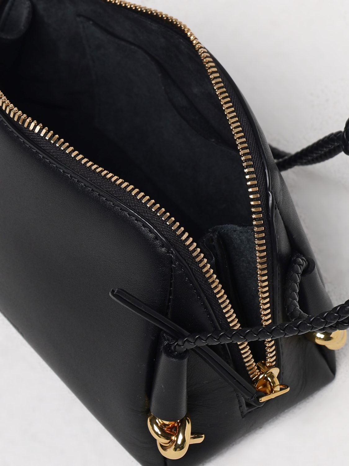 バッグ・カバンその他 BOTTEGA VENETA Woman Mini bag Black 816975VMAUM 1019 BOTTEGA VENETA: Shoulder bag woman - Black | Bottega Veneta