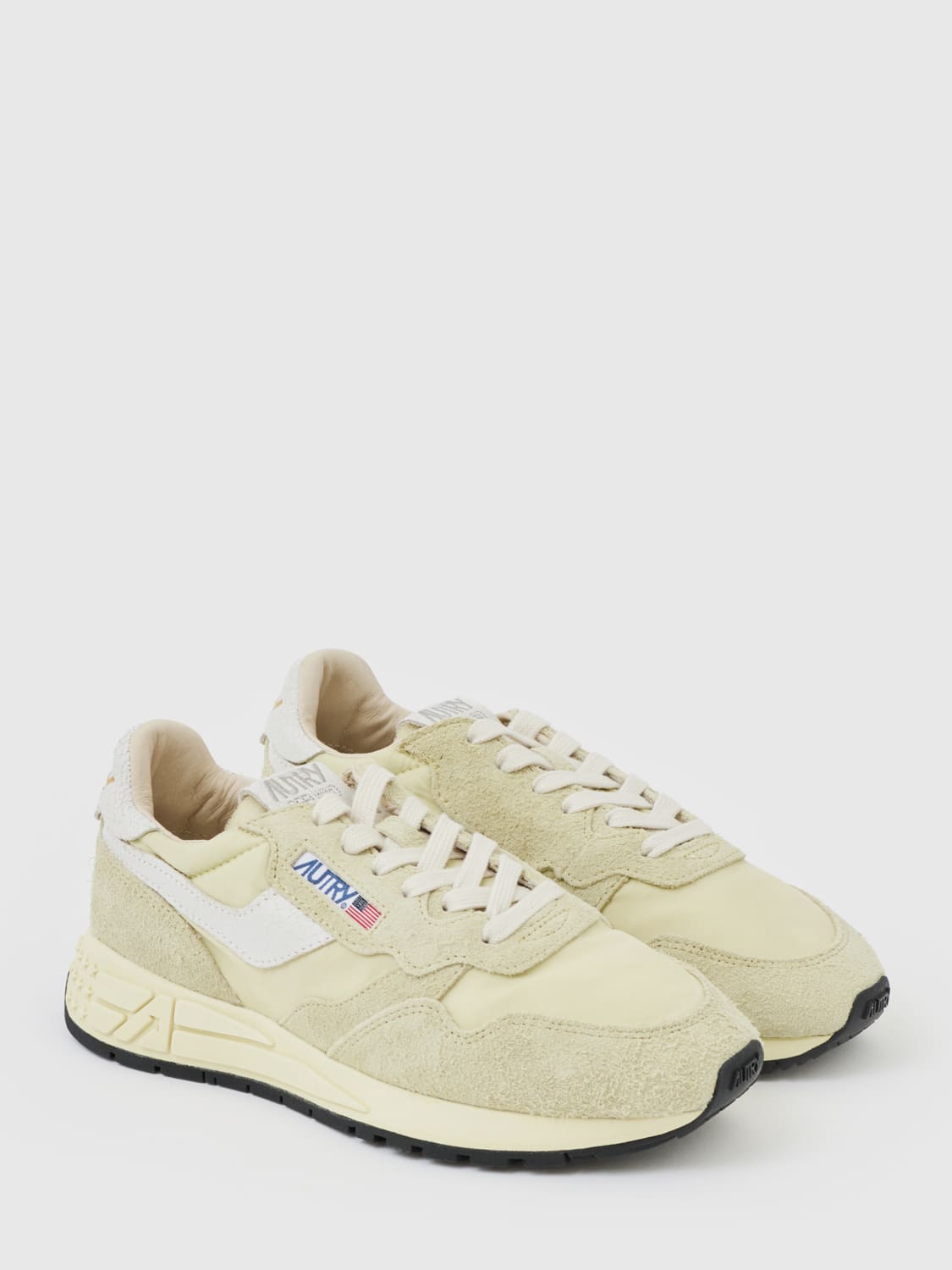 スニーカー AUTRY Woman Sneakers Sand WWLWNC10 AUTRY: Shoes woman - Sand | Autry sneakers WWLWNC10 online