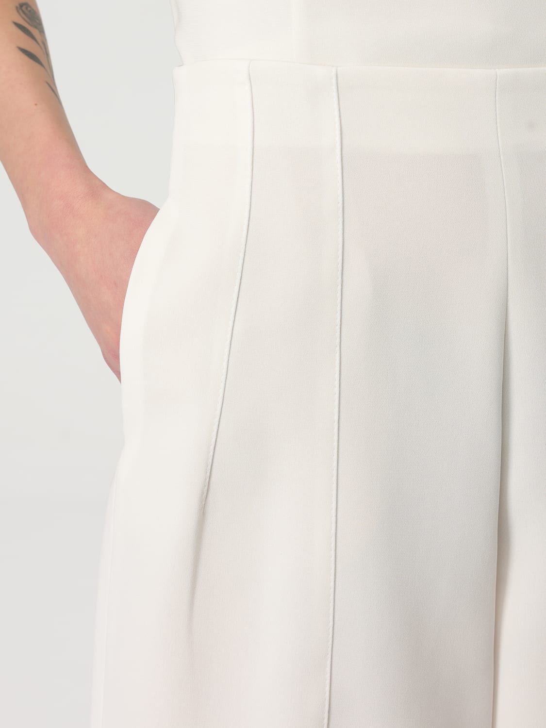 ショートパンツ EMPORIO ARMANI Woman Short White EW000969TE12251 U0001 EMPORIO ARMANI: Short woman - White | Emporio Armani short