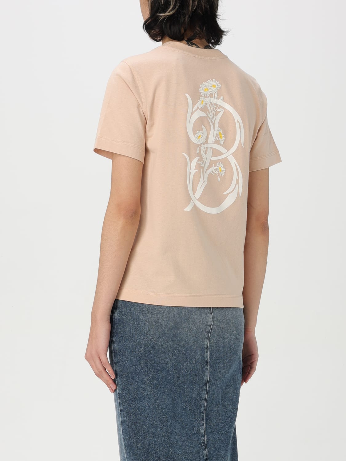Tシャツ・カットソー BURBERRY Women Tops 8102707 C1789 Orange Burberry Oak Leaf Crest Embroidered T-shirt | Orange | FARFETCH