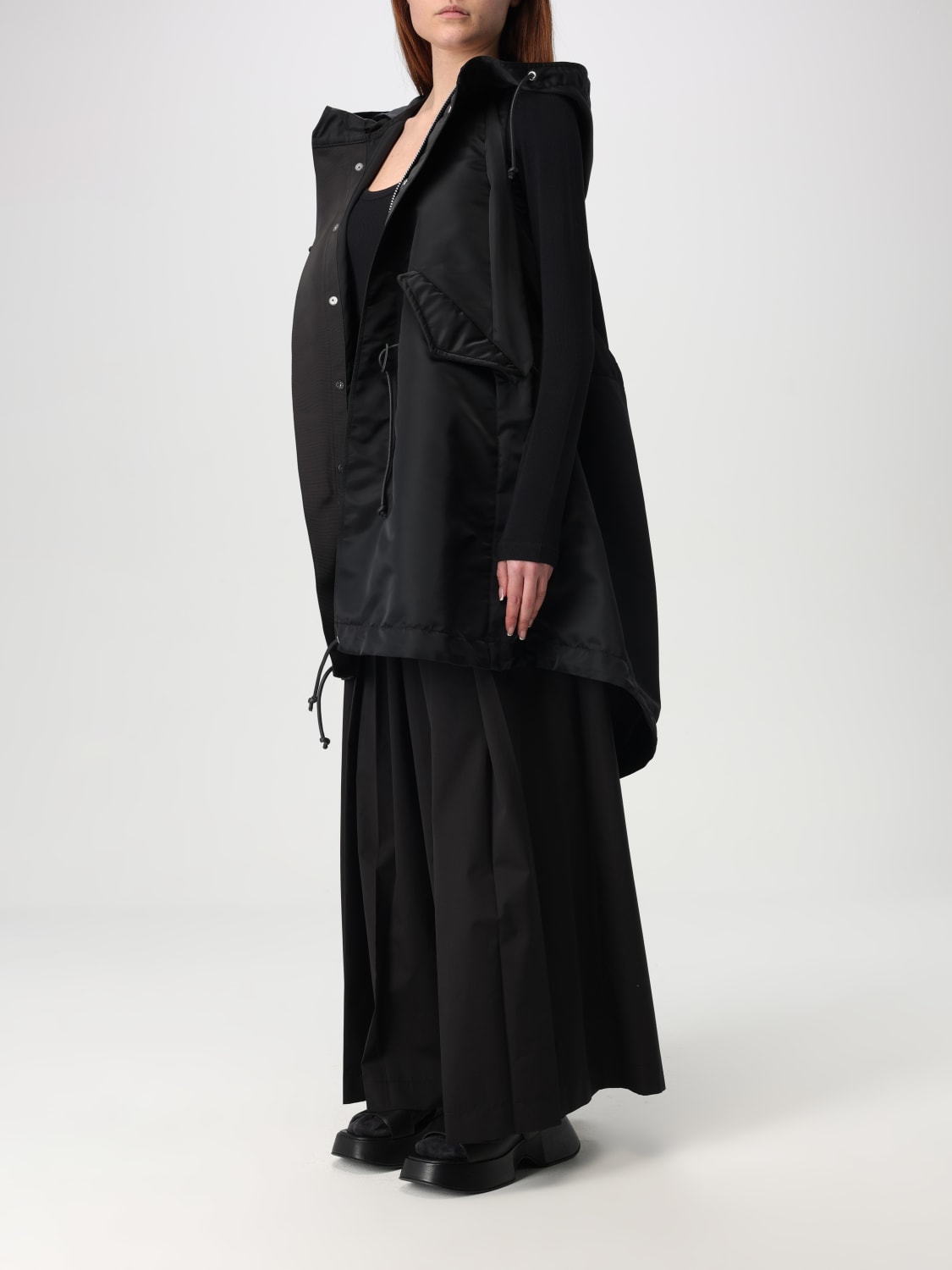 アウターその他 SACAI Woman Waistcoat Black 2507677 001 SACAI: Jacket woman - Black | Sacai waistcoat 2507677 online