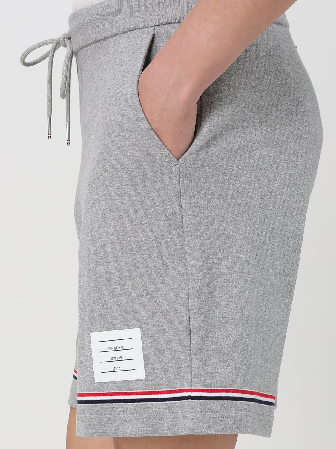 THOM BROWNE 正規品関税込み Men Shorts MJQ212AJ0199 415 Thom Browne Navy blue Bermuda shorts with tricolour detail