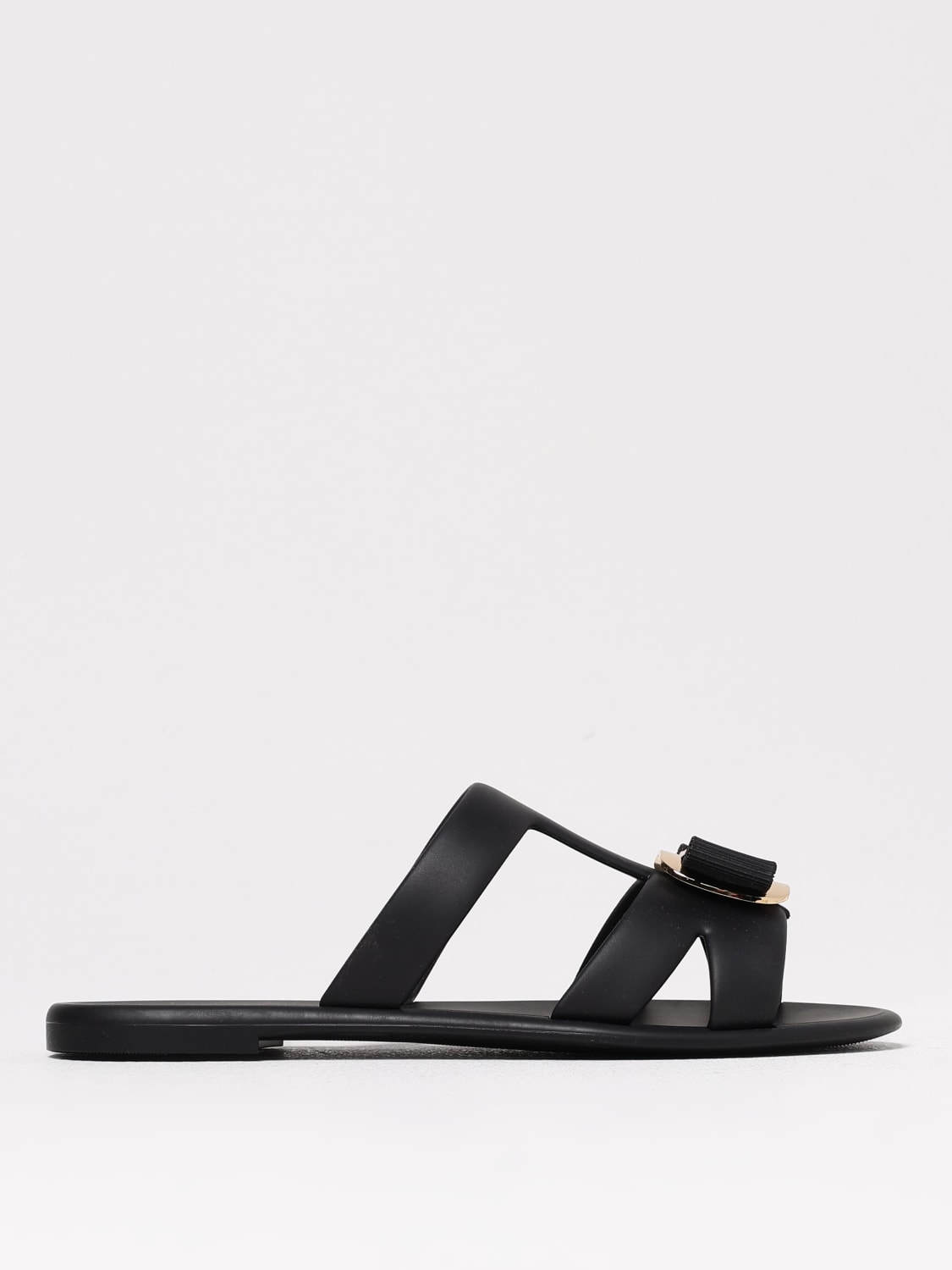 Salvatore Ferragamo｜SLIPPERS (01J325 779972) New Vara plate strappy slide - Women | Ferragamo