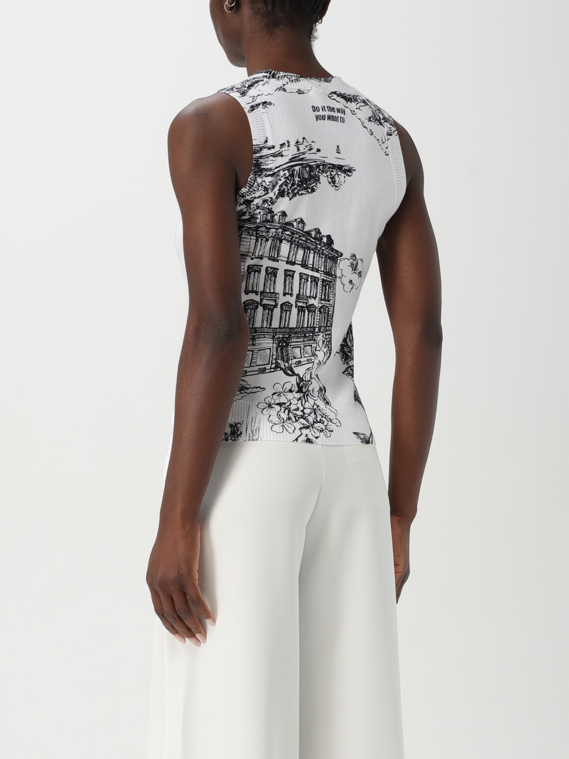 アウターその他 MOSCHINO JEANS Woman Waistcoat White 08813200 1002 MOSCHINO JEANS: Waistcoat woman - White | Moschino Jeans top