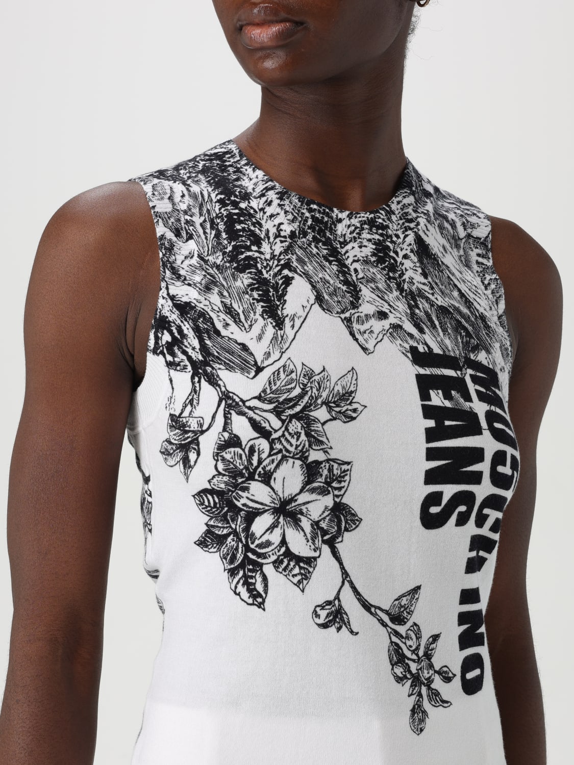 アウターその他 MOSCHINO JEANS Woman Waistcoat White 08813200 1002 MOSCHINO JEANS: Waistcoat woman - White | Moschino Jeans top