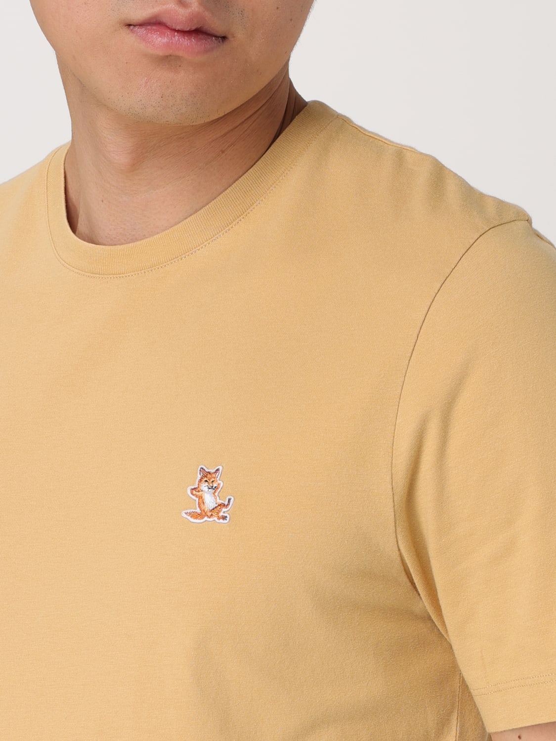 Tシャツ・カットソー MAISON KITSUNE Men T Shirts LM00110KJ0008 0116 Yellow MAISON KITSUNÉ: T-shirt men - Yellow | Maison Kitsuné t