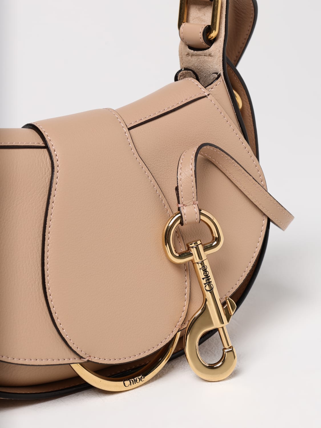 ショルダーバッグ・ポシェット CHLOE Woman Crossbody bags Grey CHC25SS582O32 083 CHLOÉ: Shoulder bag woman - Grey | Chloé crossbody bags