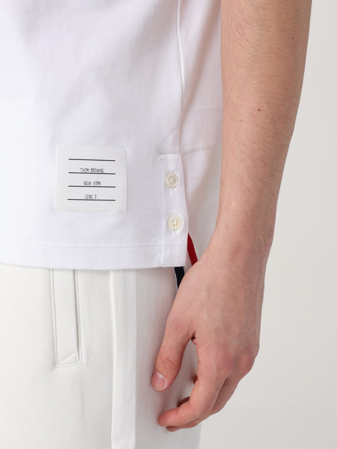 Tシャツ・カットソー THOM BROWNE Men T Shirts MJS010A01454 White Thom Browne White T-shirt in cotton | TheDoubleF