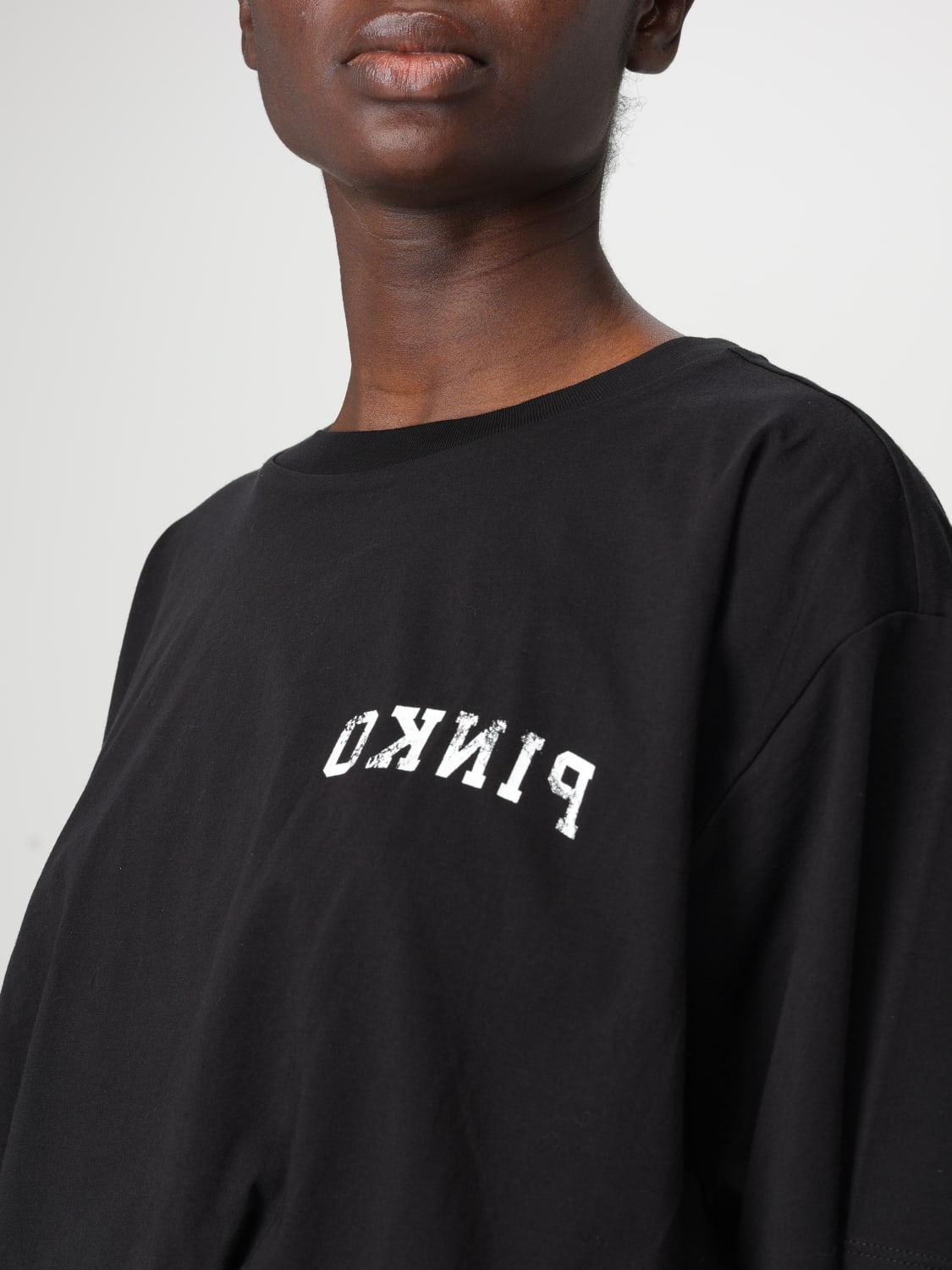 PINKO T-SHIRT: T-shirt crop con logo Pinko, Nero - Img 3