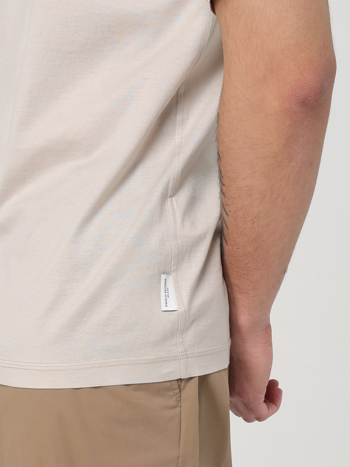 Tシャツ・カットソー PAOLO PECORA Men T-shirt Beige F0314054 1420 PAOLO PECORA: T-shirt men - Beige | Paolo Pecora t-shirt