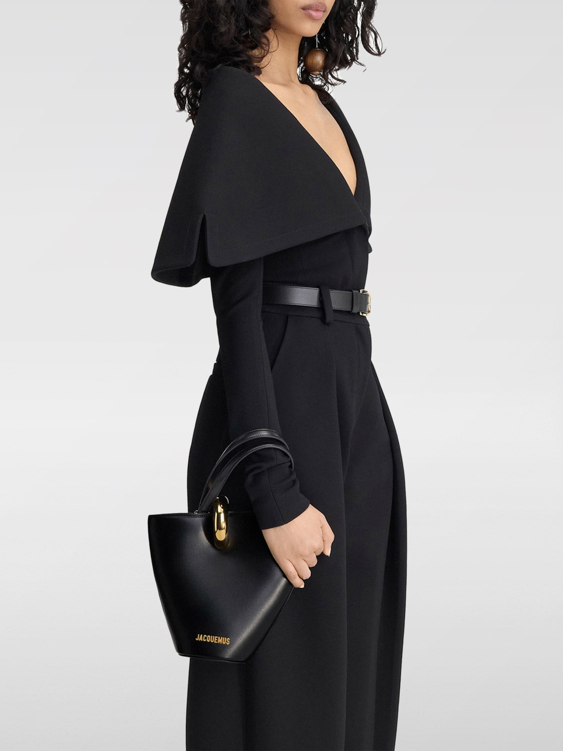 ハンドバッグ JACQUEMUS Woman Handbag Black 243BA3893000 990 JACQUEMUS: Shoulder bag woman - Black | Jacquemus handbag
