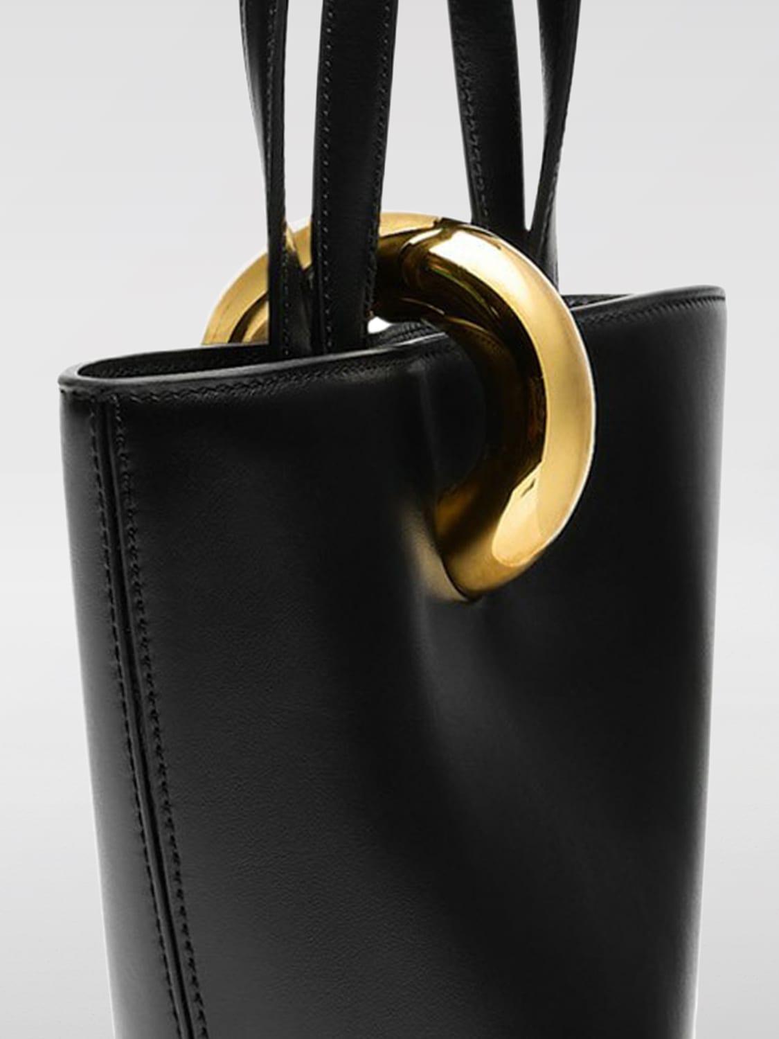 ハンドバッグ JACQUEMUS Woman Handbag Black 243BA3893000 990 JACQUEMUS: Shoulder bag woman - Black | Jacquemus handbag
