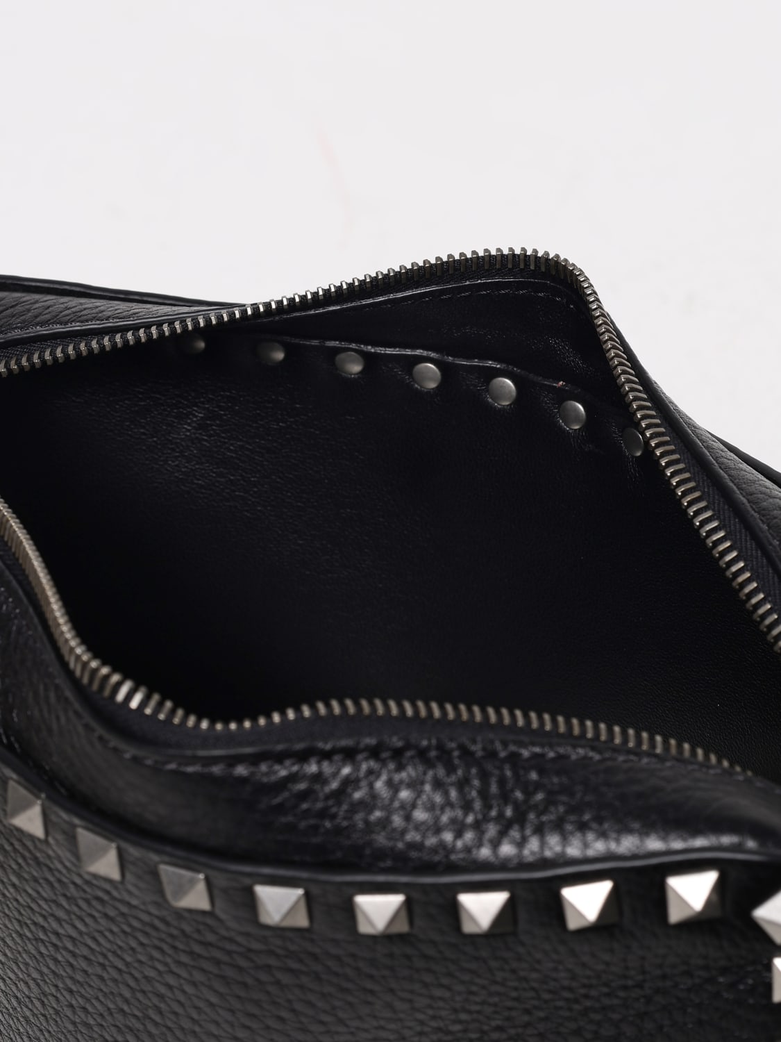 VALENTINO GARAVANI: Bags men - Black | Valentino Garavani