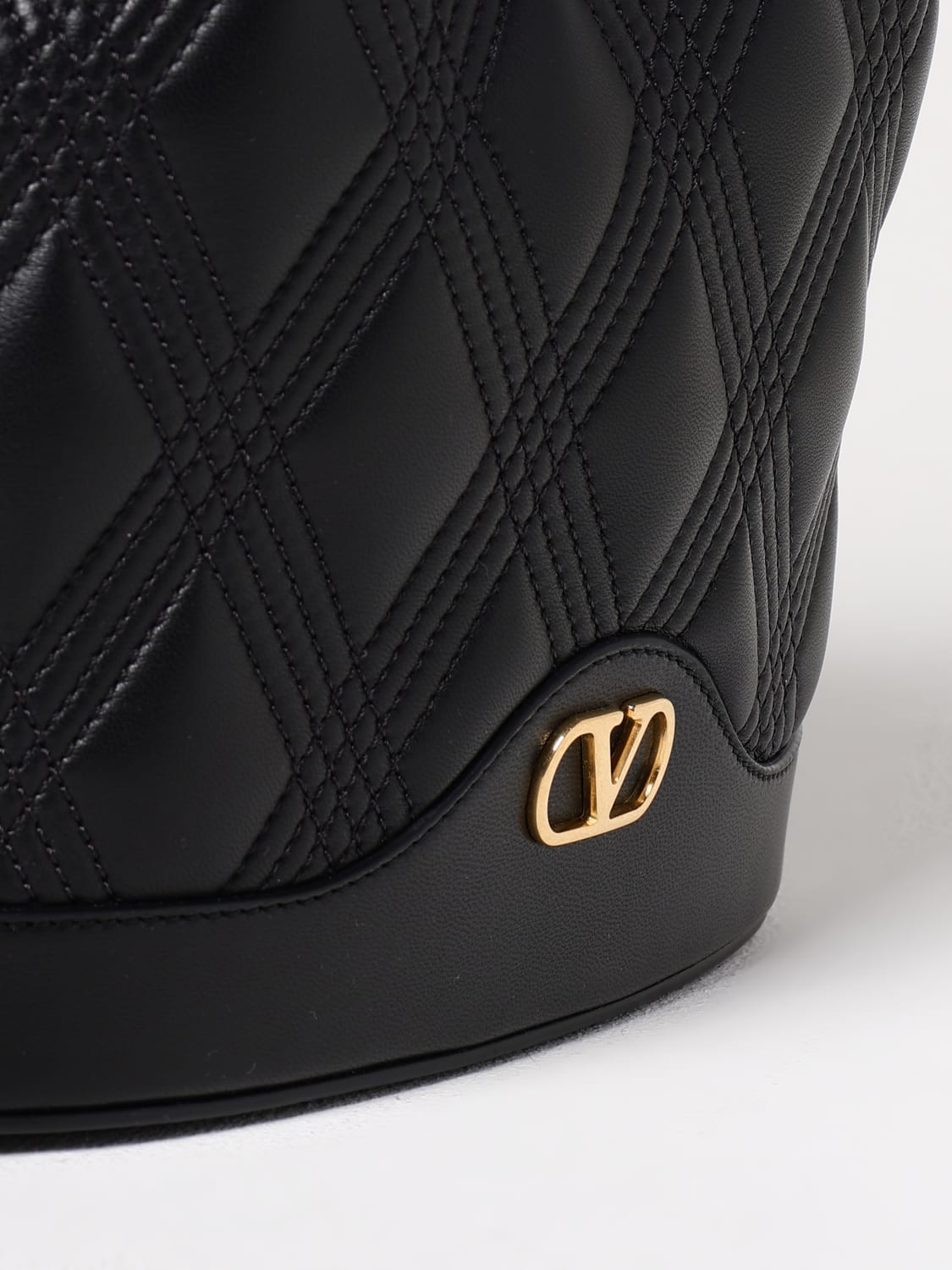 VALENTINO GARAVANI BORSA A TRACOLLA: Borsa Quiltie 67 Valentino Garavani in nappa trapuntata , Nero - Img 4