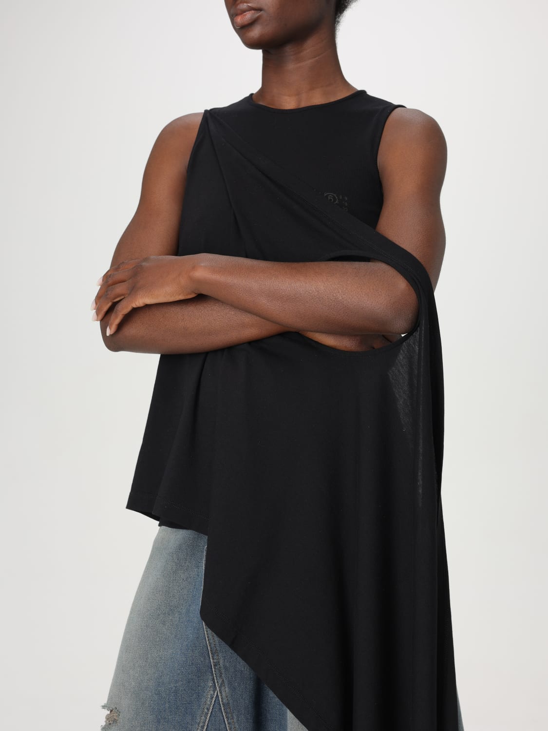 Tシャツ・カットソー MM6 MAISON MARGIELA Woman T-Shirt Black S52NL0069MTJ017 961 MM6 MAISON MARGIELA: Top woman - Black | Mm6 Maison Margiela