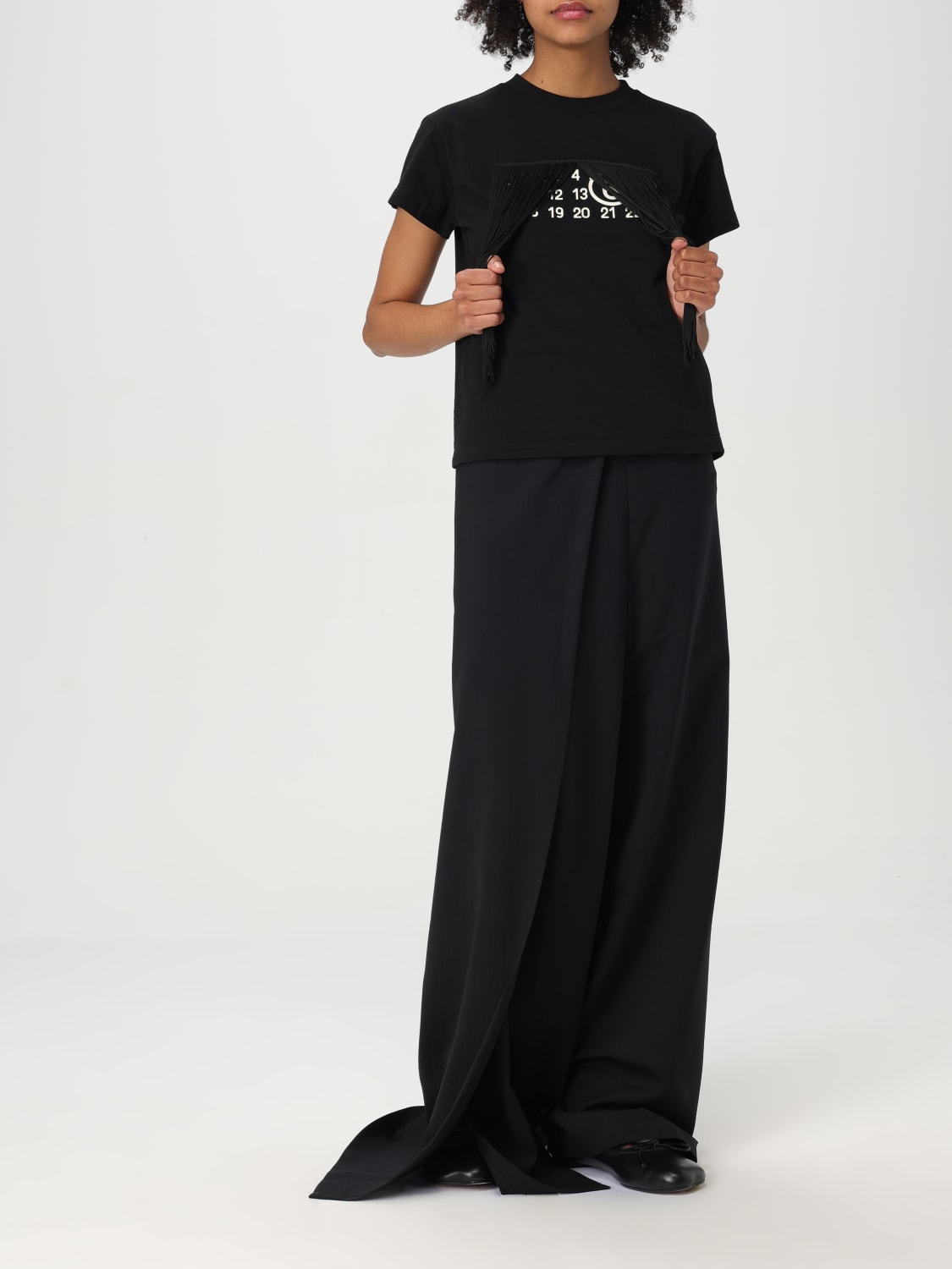 MM6 MAISON MARGIELA T-SHIRTS: T-shirt con frange e logo Mm6 Maison Margiela, Nero - Img 2