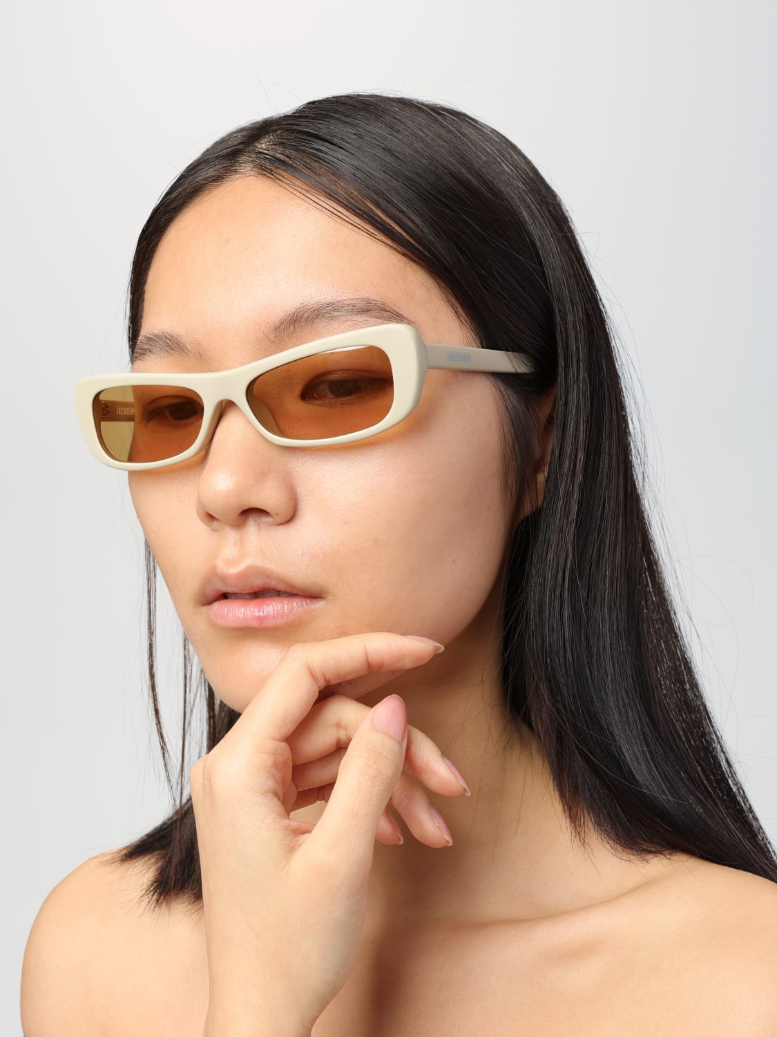 サングラス JACQUEMUS Woman Sunglasses Beige 246AC6985040 159 JACQUEMUS: Sunglasses woman - Beige | Jacquemus sunglasses