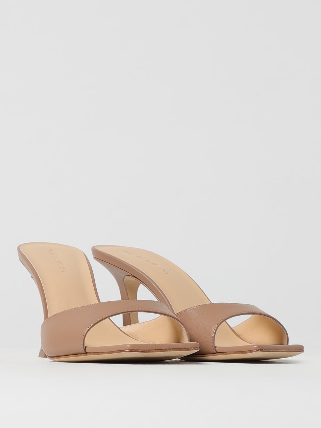 MAGDA BUTRYM SANDALI CON TACCO: Mules Estonia Magda Butrym in nappa , Beige - Img 2