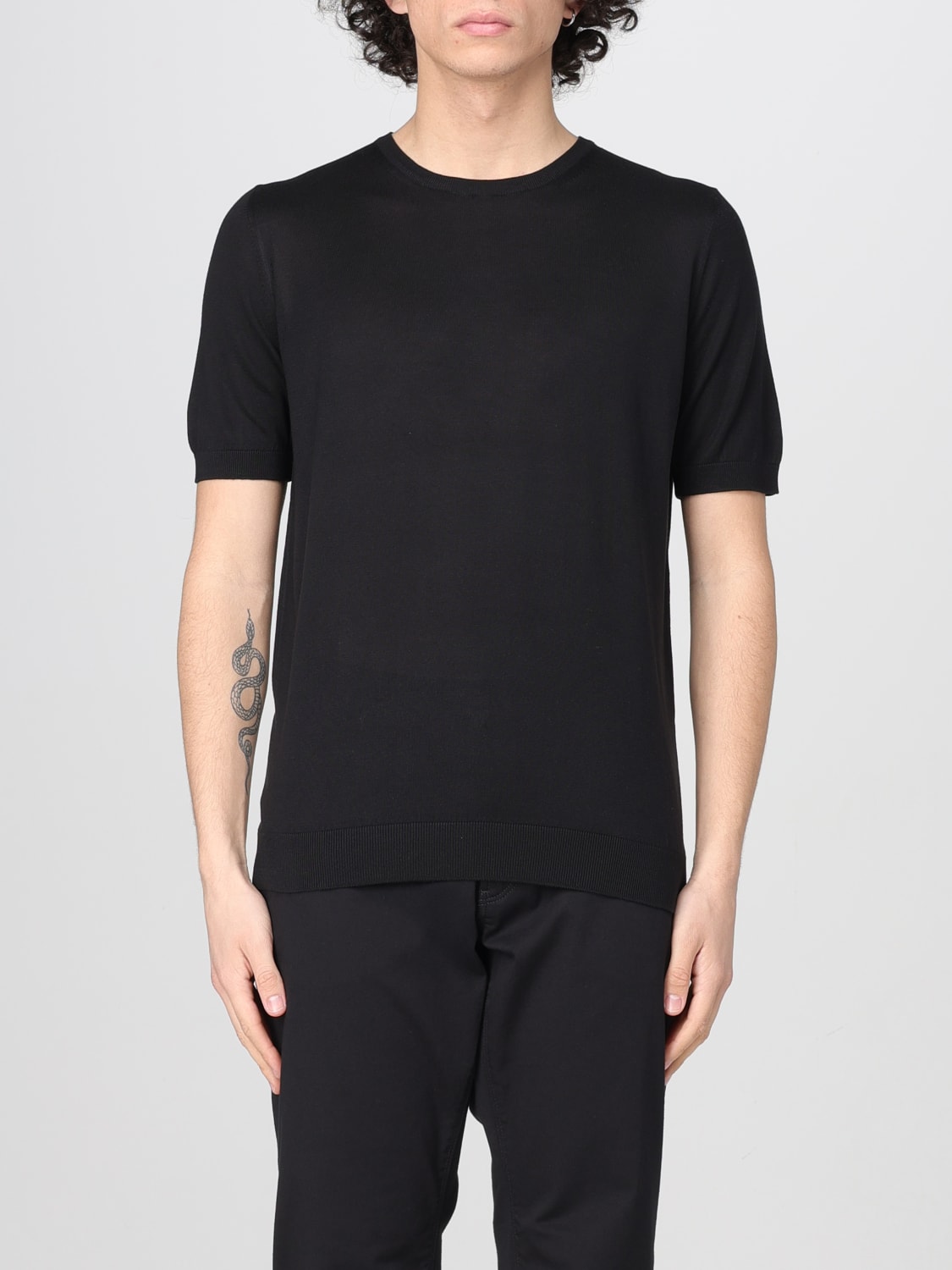 Tシャツ・カットソー TAGLIATORE Men T-shirt Black JOSHGSE2503 099 TAGLIATORE: T-shirt men - Black | Tagliatore t-shirt