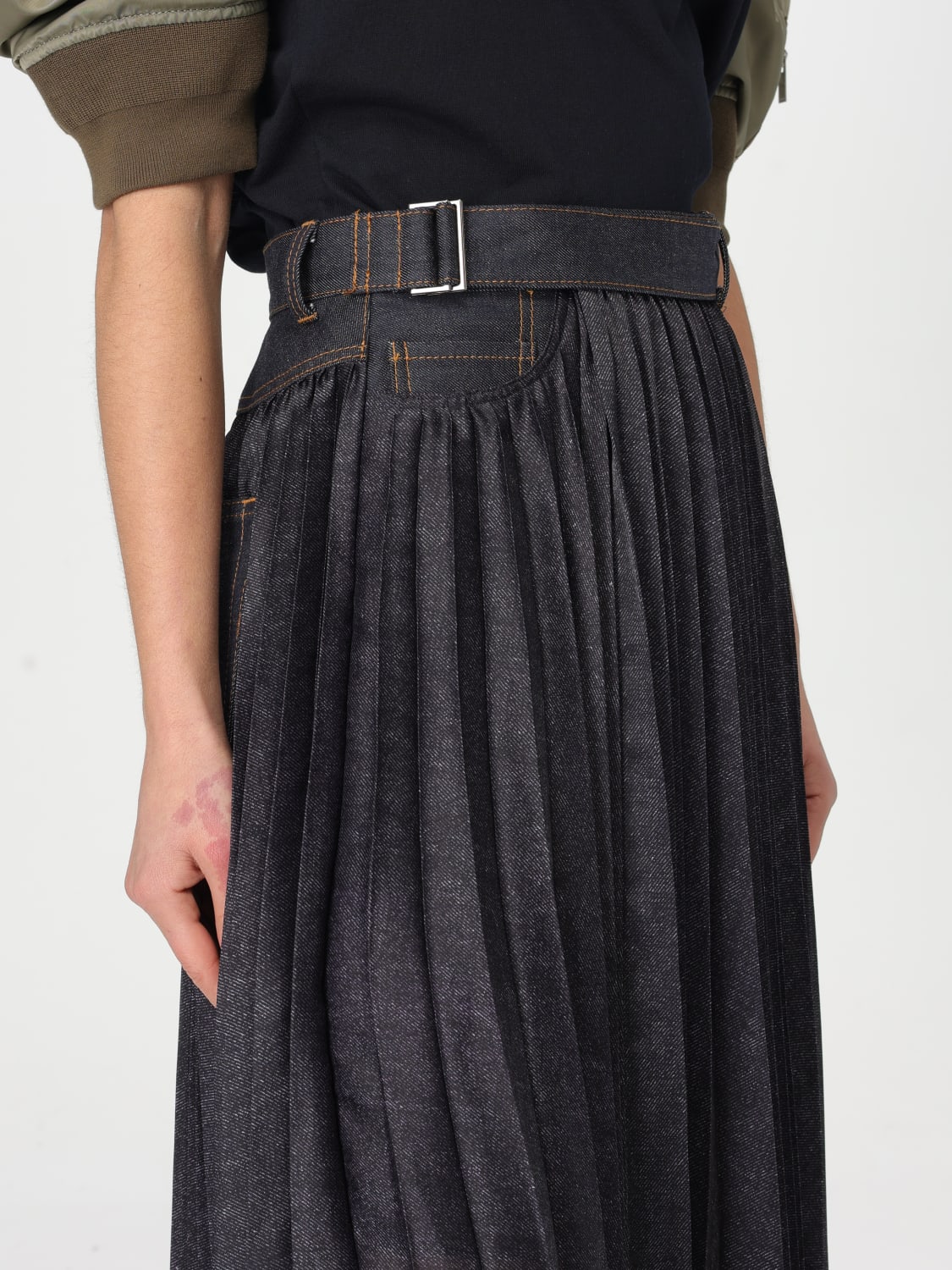 ミニスカート SACAI Women Mini Skirts 25 07718 499 BLUE sacai: Women's Pleated Denim Shorts (Denim) | DSML E-SHOP