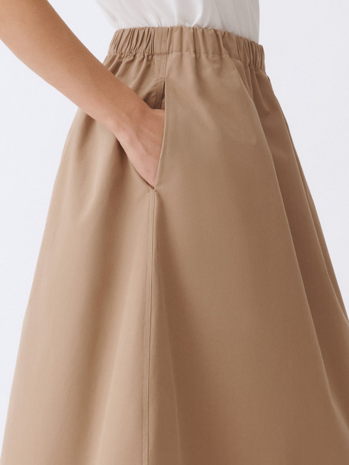 ミニスカート FABIANA FILIPPI Women Mini Skirts GND265F397D8221261 Beige Women's Skirts: Satin, Wool & Tulle Skirts | Fabiana Filippi®
