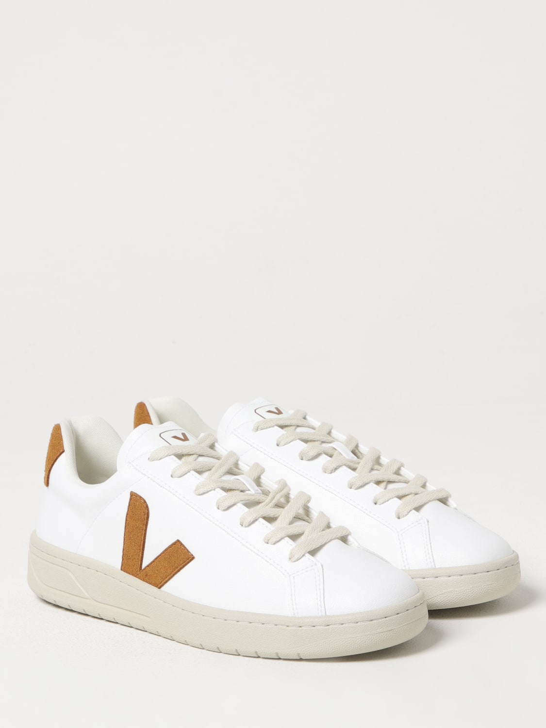 スニーカー VEJA Men Sneakers White UC0703151 VEJA: Sneakers men - White | Veja sneakers UC0703151 online