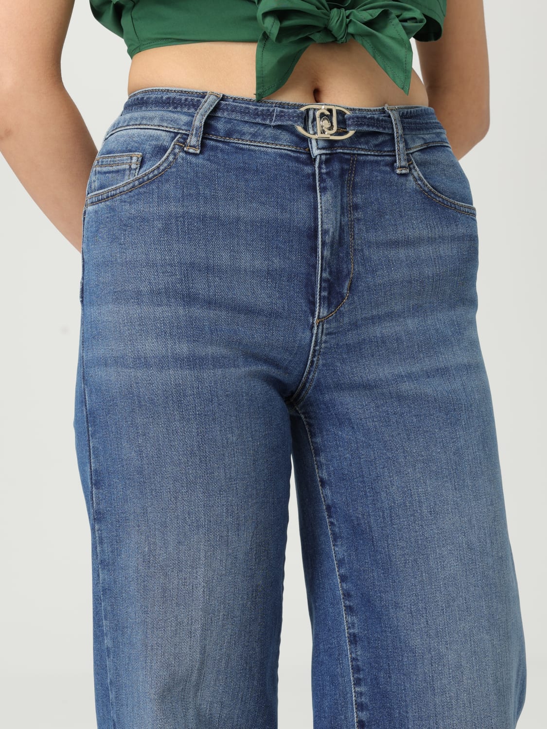 デニム・ジーパン LIU JO Woman Jeans Denim UA5279D4988 78899 Straight jeans with jewelled beads colour dark blue denim