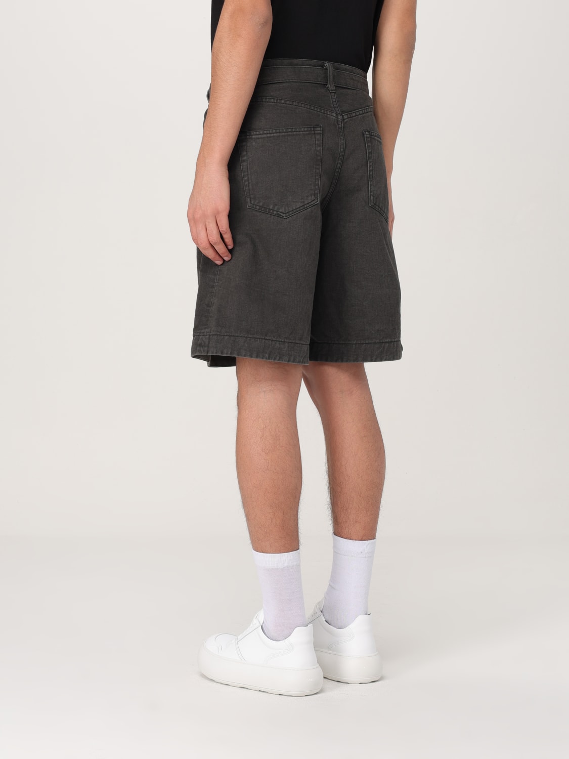 SACAI：ショートパンツ メンズ - グレー | GIGLIO.COMオンライン