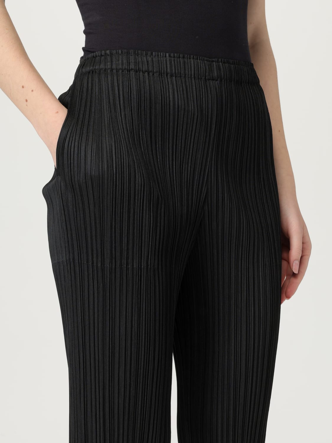 PLEATS PLEASE ISSEY MIYAKE｜SLACKS (PP56JF115 13) MONTHLY COLORS : JANUARY – ISSEY MIYAKE ONLINE STORE