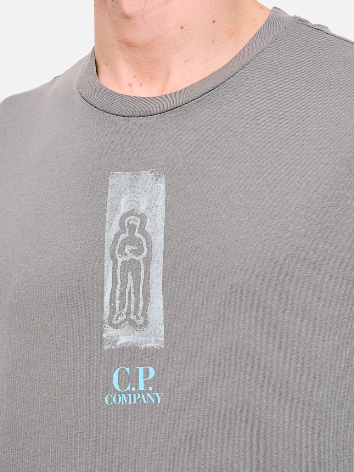 Tシャツ・カットソー C.P. COMPANY Men T-shirt Grey 18CMTS310A005431G 935 C.P. COMPANY: T-shirt men - Grey | C.P. Company t-shirt