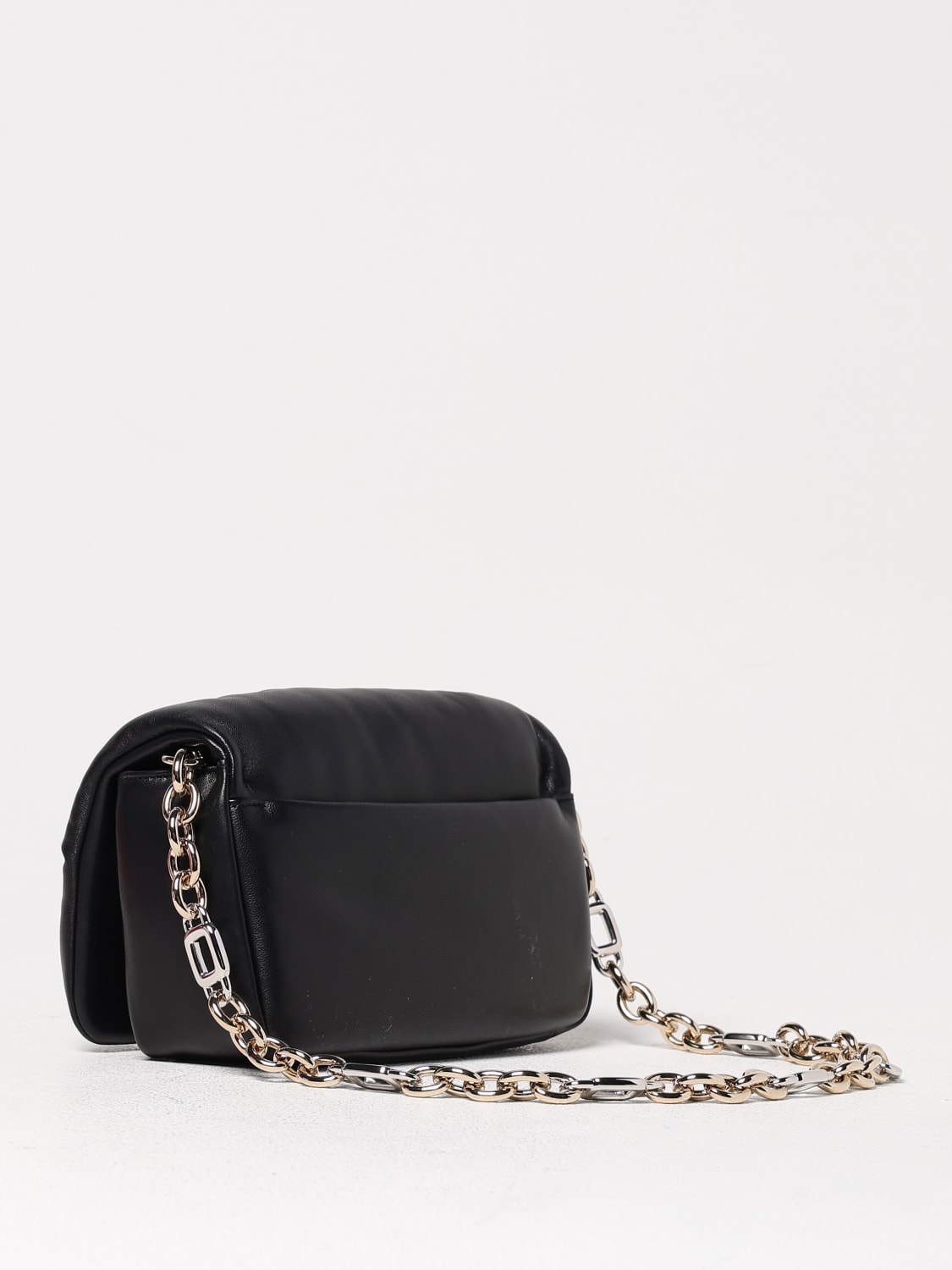 ハンドバッグ Roger Vivier HAND BAG (RBWAOGJ0100YDR B999) ROGER VIVIER: women's clutch - Black | Roger Vivier mini bag