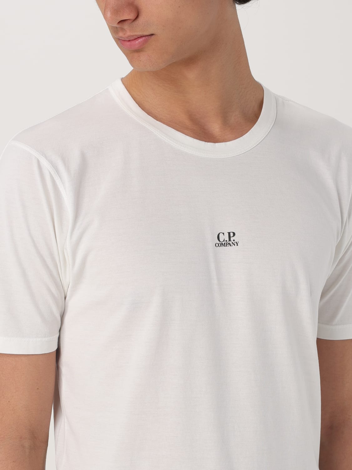 Tシャツ・カットソー C.P. COMPANY Men T-shirt White 18CMTS088A006374G 103 C.P. COMPANY：Tシャツ メンズ - ホワイト | GIGLIO.COM
