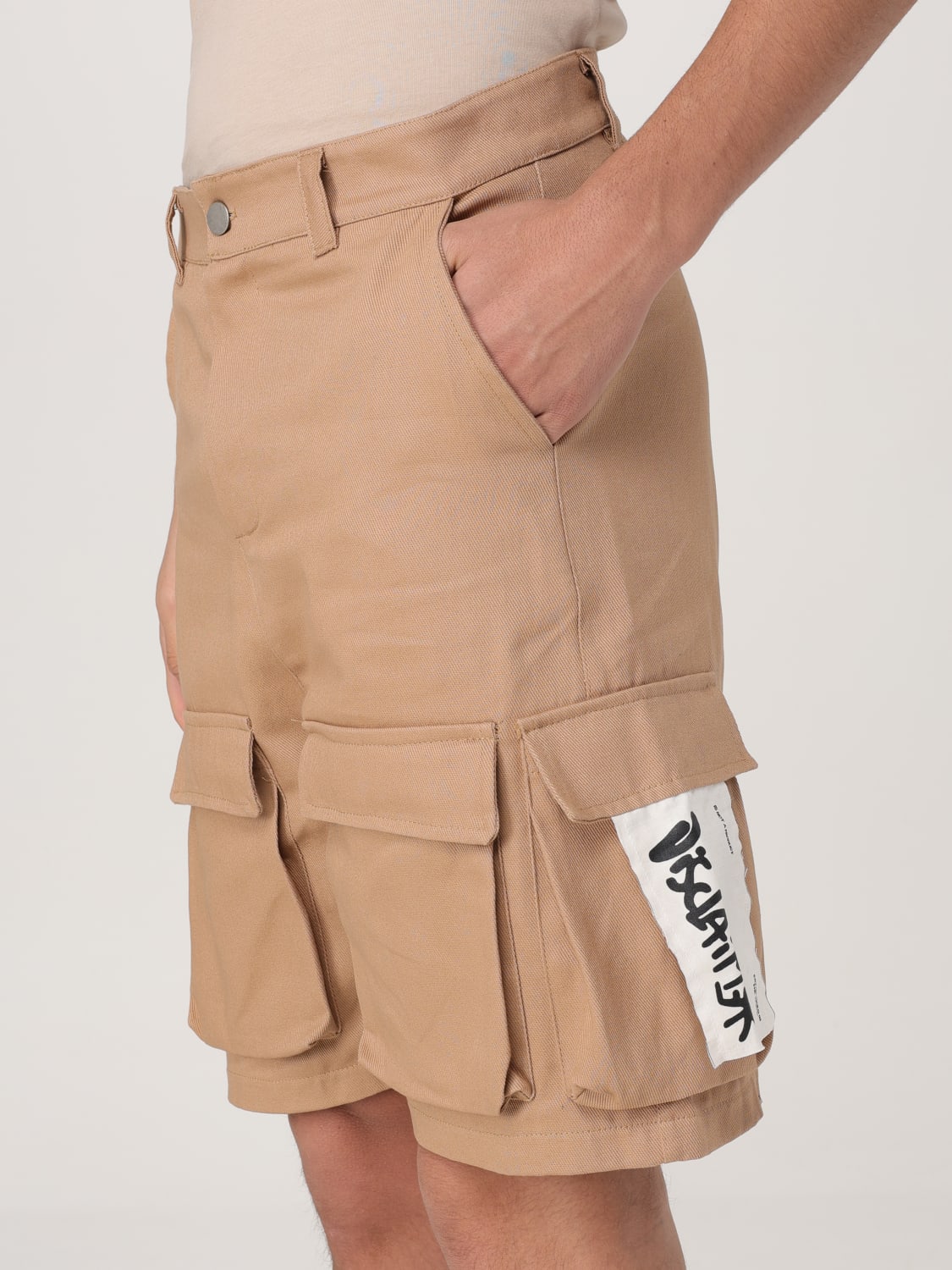 DISCLAIMER SHORTS: Short men Disclaimer, Camel - Img 3