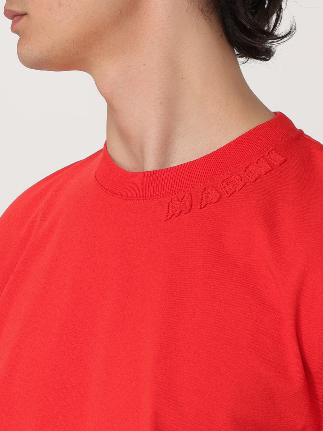 Tシャツ・カットソー MARNI Men T Shirts HUMU0287X0UTC40600R63 Red マルニ Pop Fields ロゴが赤でデザインされた Tシャツ | Marni
