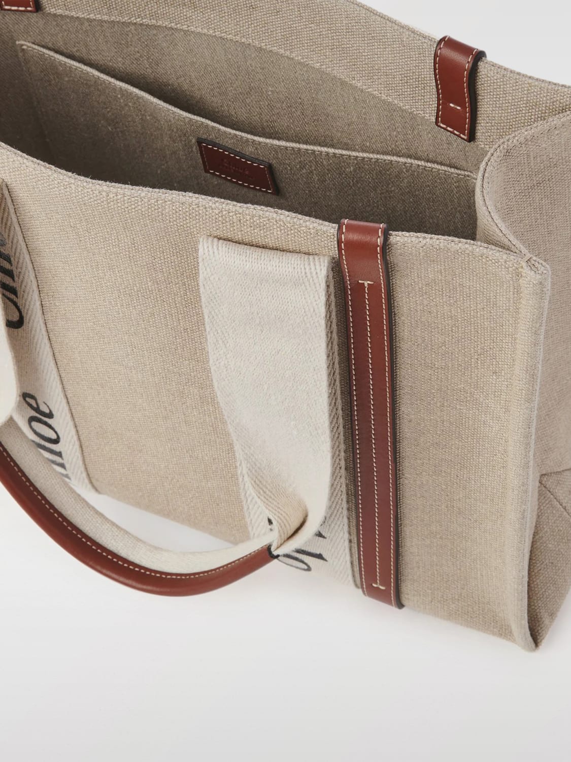 トートバッグ CHLOE Woman Tote bags Sand CHC22AS383I26 90U Chloe 25SSモデル クロエ WOODY ミディアム 刺しゅうロゴ トート
