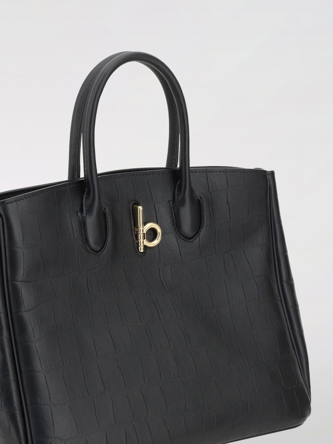 ハンドバッグ BURBERRY Woman Handbag Black 8102387 Black Burberry HANDBAGS (8102387) – LOZURI®