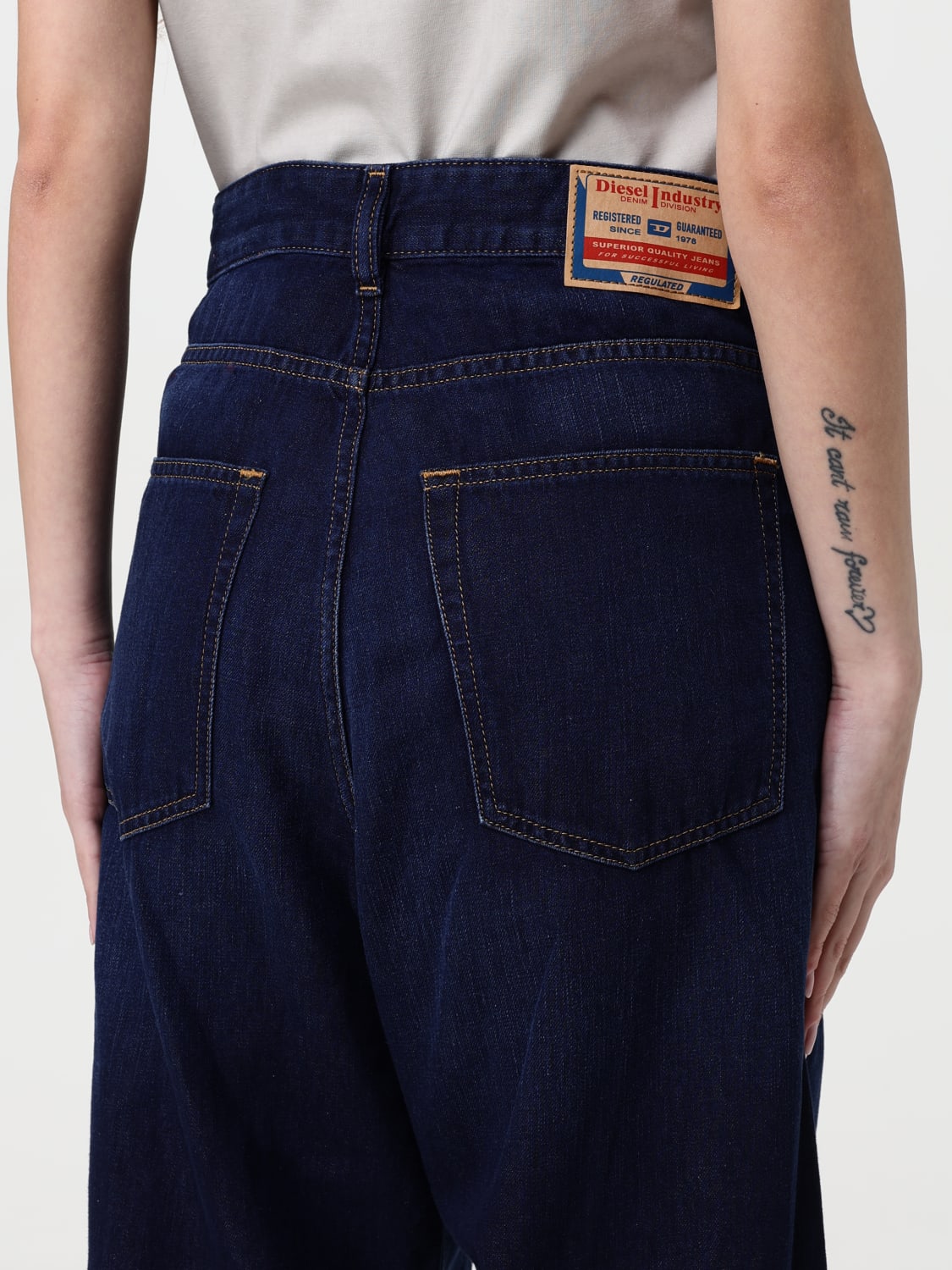 デニム・ジーパン DIESEL Woman Jeans Blue A06925068RA 01 DIESEL: Jeans woman - Blue | Diesel jeans A06925068RA online