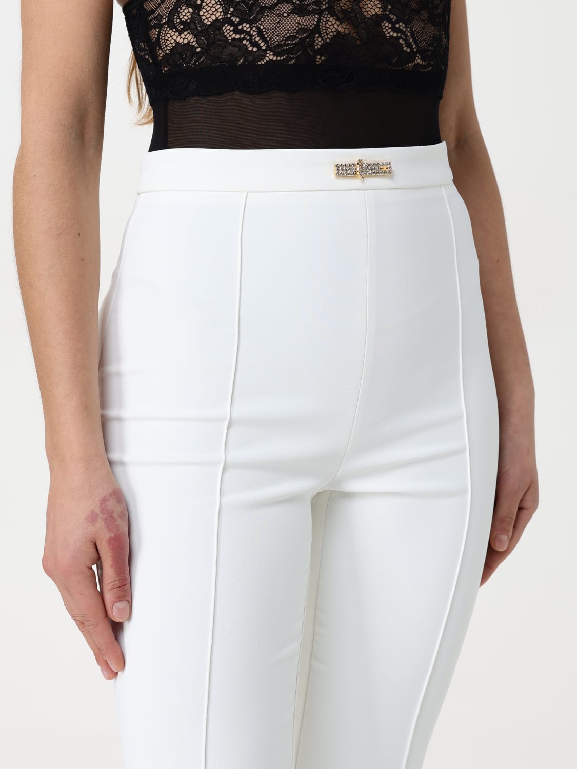 パンツ ELISABETTA FRANCHI Woman Pants Ivory PA099 360 ELISABETTA FRANCHI: Pants woman - Ivory | Elisabetta Franchi
