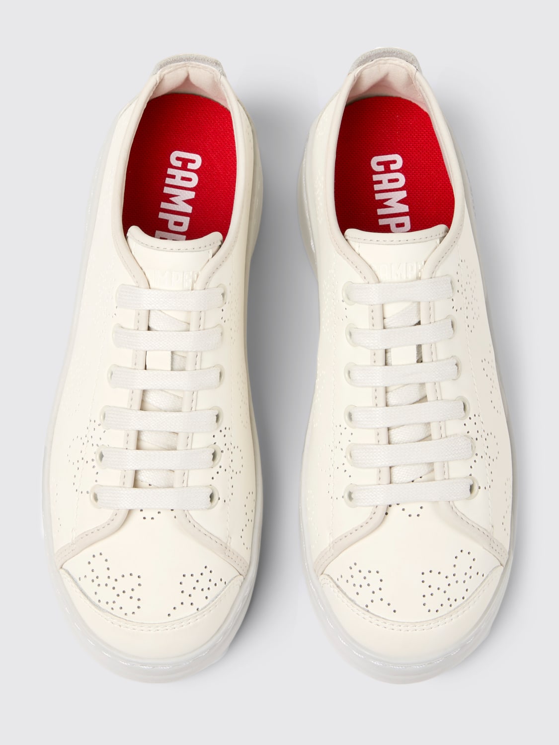 CAMPER SNEAKERS: Sneakers Runner Camper in pelle riciclata con fiori traforati , Bianco - Img 4