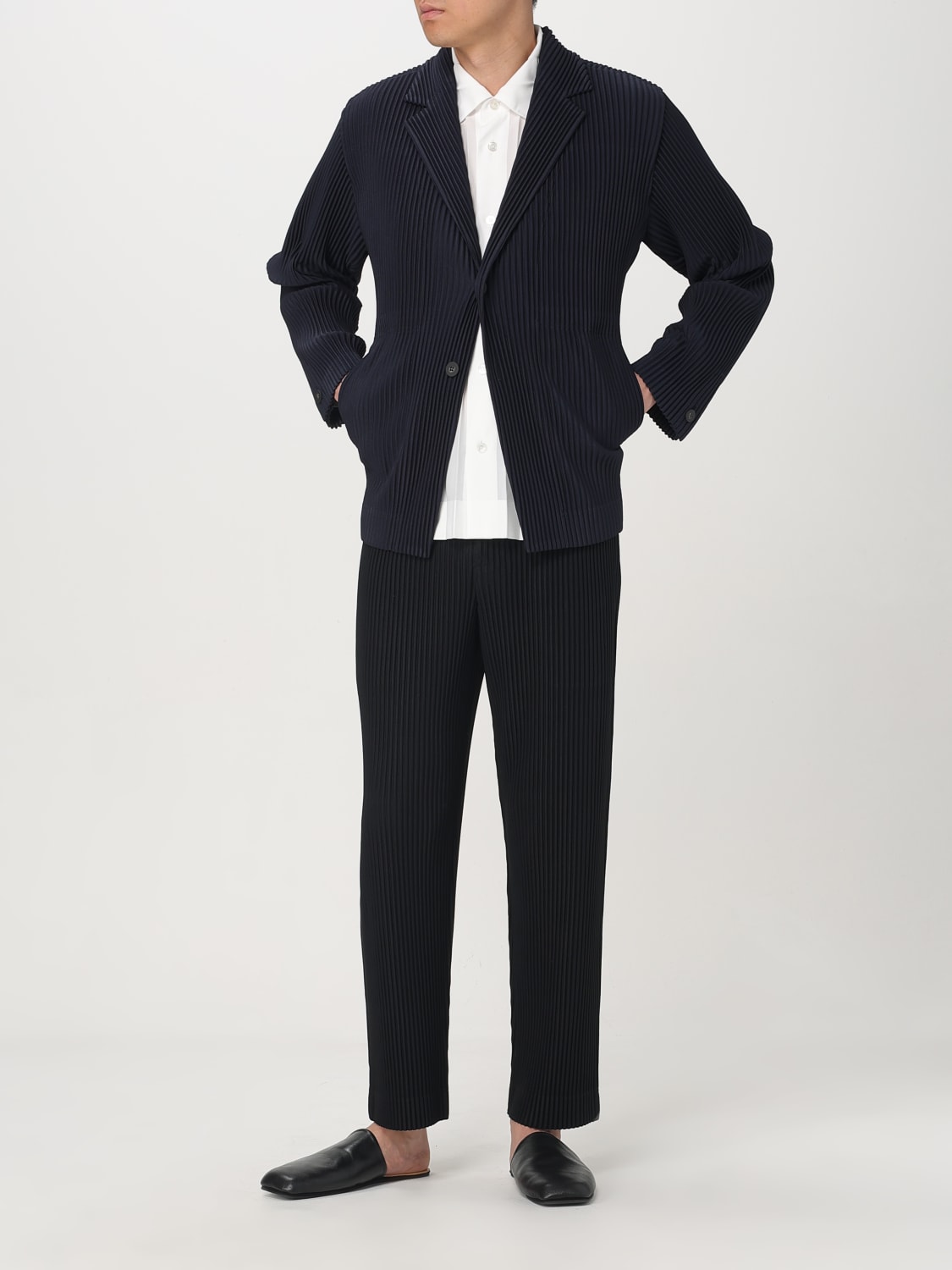 HOMME PLISSE ISSEY MIYAKE◆長袖シャツ/2/ポリエステル/WHT/HP01FJ010 HOMME PLISSE ISSEY MIYAKE(オムプリッセイッセイミヤケ) Stand