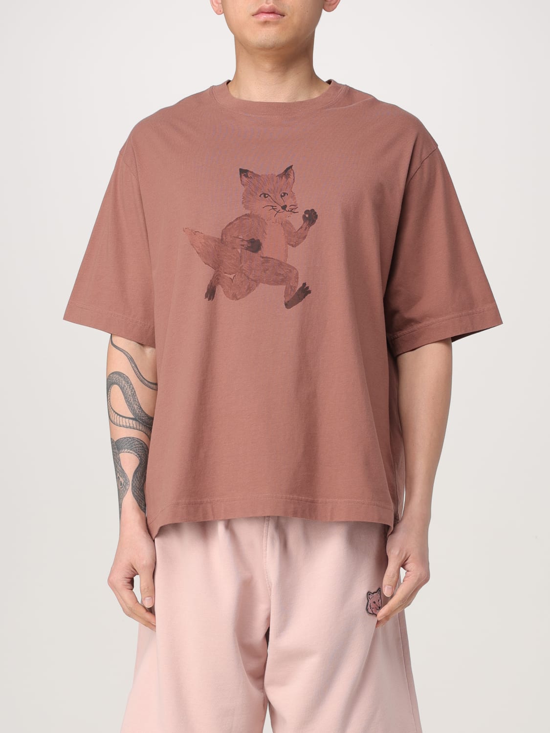Tシャツ・カットソー MAISON KITSUNE Men T-shirt Brown OM00109KJ0008 0112 MAISON KITSUNÉ: T-shirt men - Brown | Maison Kitsuné t-shirt