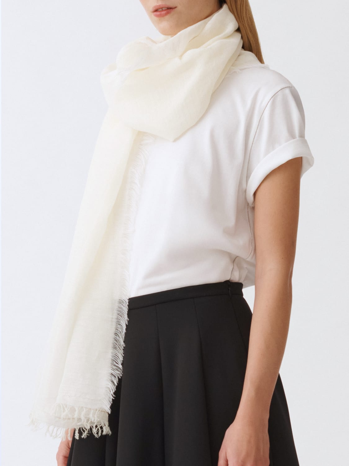 スカーフ FABIANA FILIPPI Woman Scarf Butter SAD265A803L274 0145 FABIANA FILIPPI: Scarf woman - Butter | Fabiana Filippi