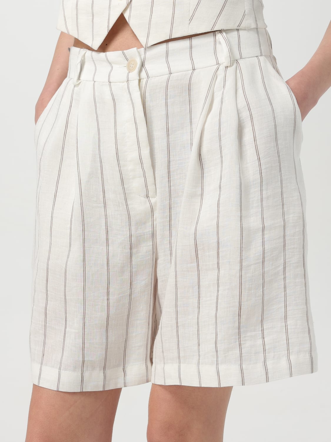 ショートパンツ KAOS Woman Short Natural QPJCO034 1041 KAOS: Short woman - Natural | Kaos short QPJCO034 online at