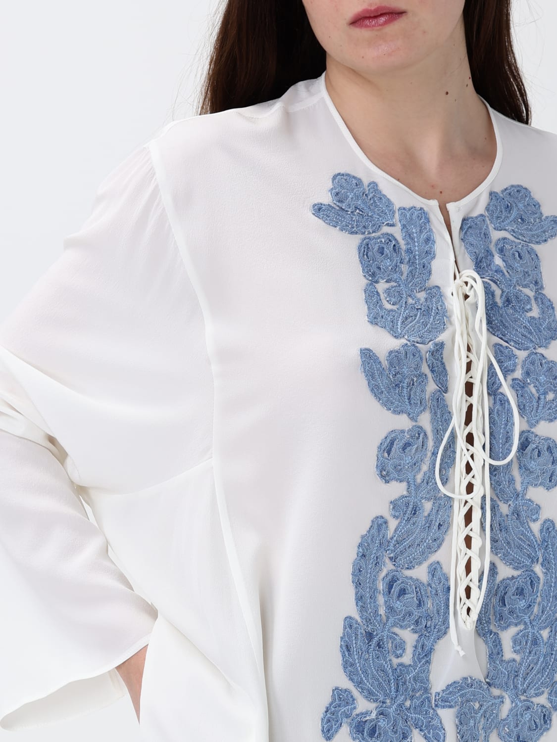ERMANNO SCERVINO TOP E BLUSE: Blusa Ermanno Scervino in seta con ricami , Bianco - Img 5