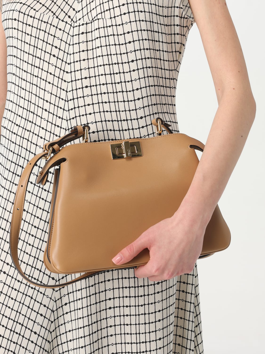 ショルダーバッグ・ポシェット FENDI Woman Shoulder bag Beige 8BN365AOVH F19P8 FENDI: Shoulder bag woman - Beige | Fendi shoulder bag