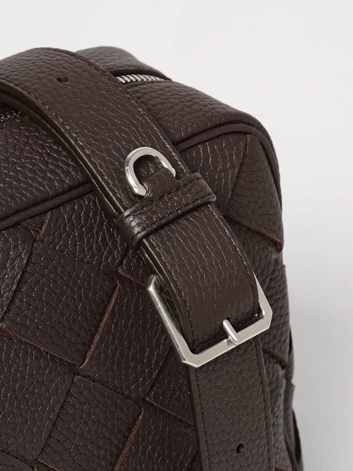 BOTTEGA VENETA BORSA A TRACOLLA: Borsa a tracolla in pelle intrecciata a grana Bottega Veneta, Marrone - Img 4