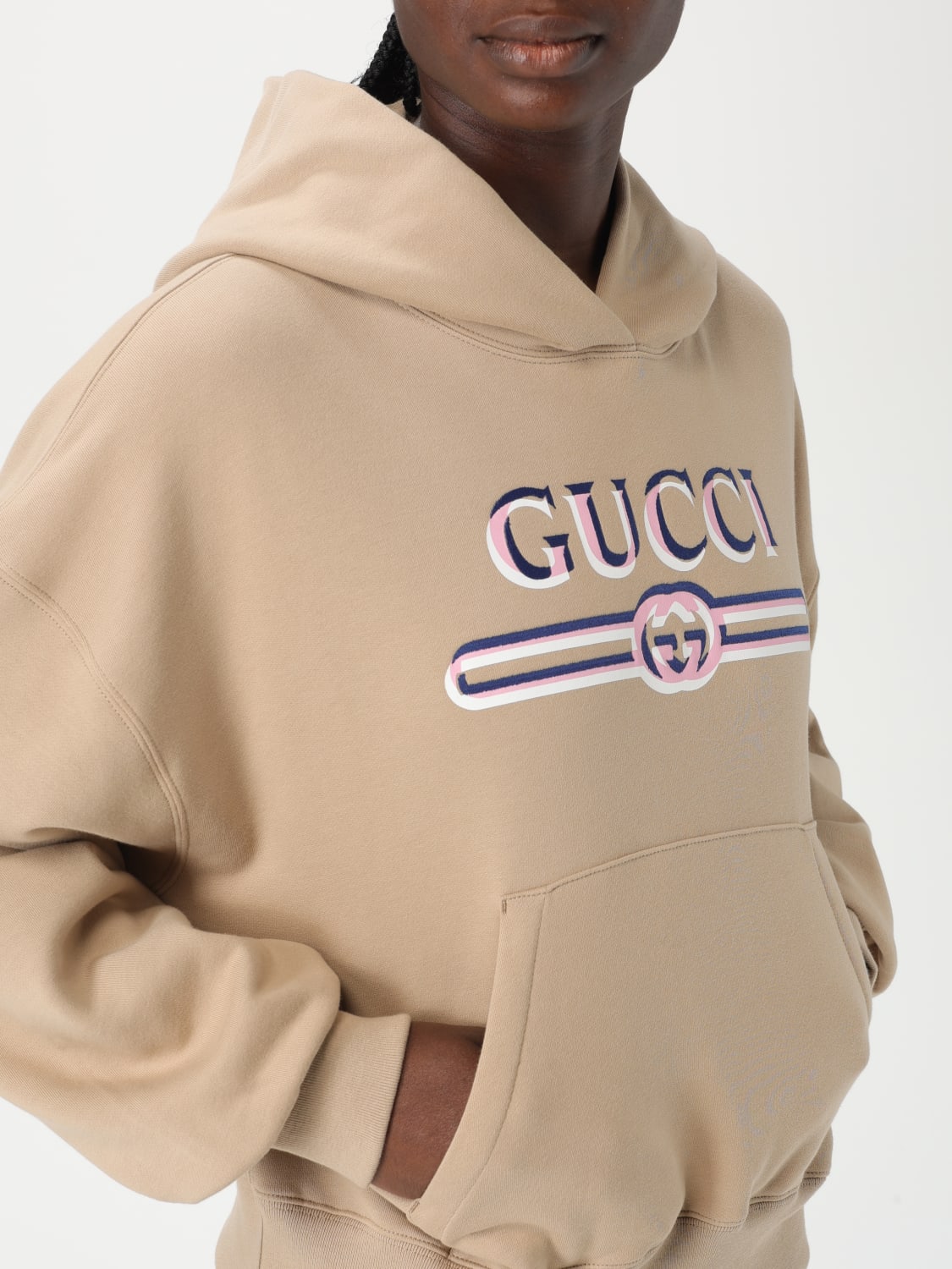 GUCCI FELPA: Felpa con cappuccio e logo Gucci, Beige - Img 4