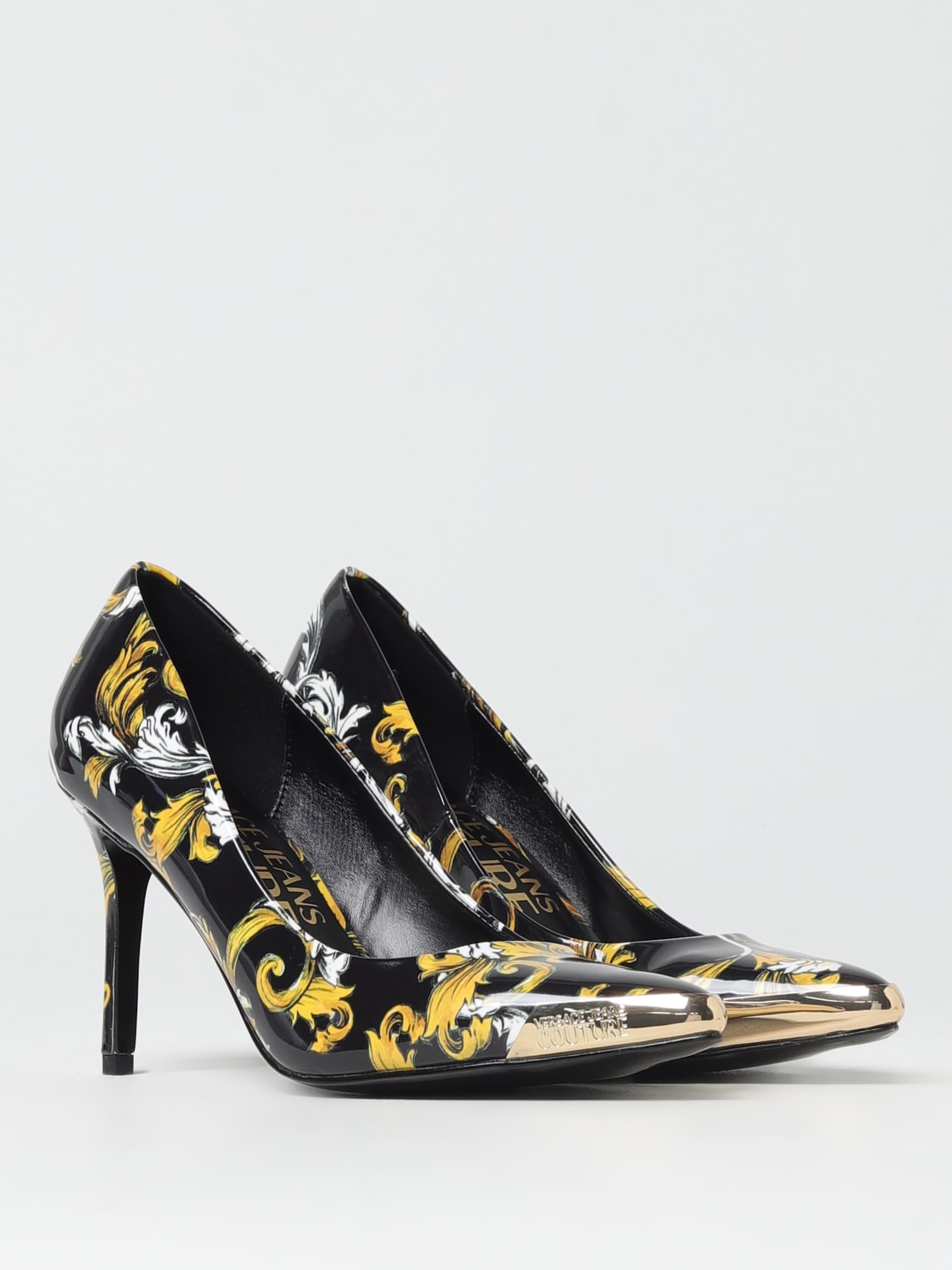 VERSACE JEANS COUTURE DÉCOLLETÉ: Décolleté Baroque Versace Jeans Couture in vernice stampata , Nero - Img 2