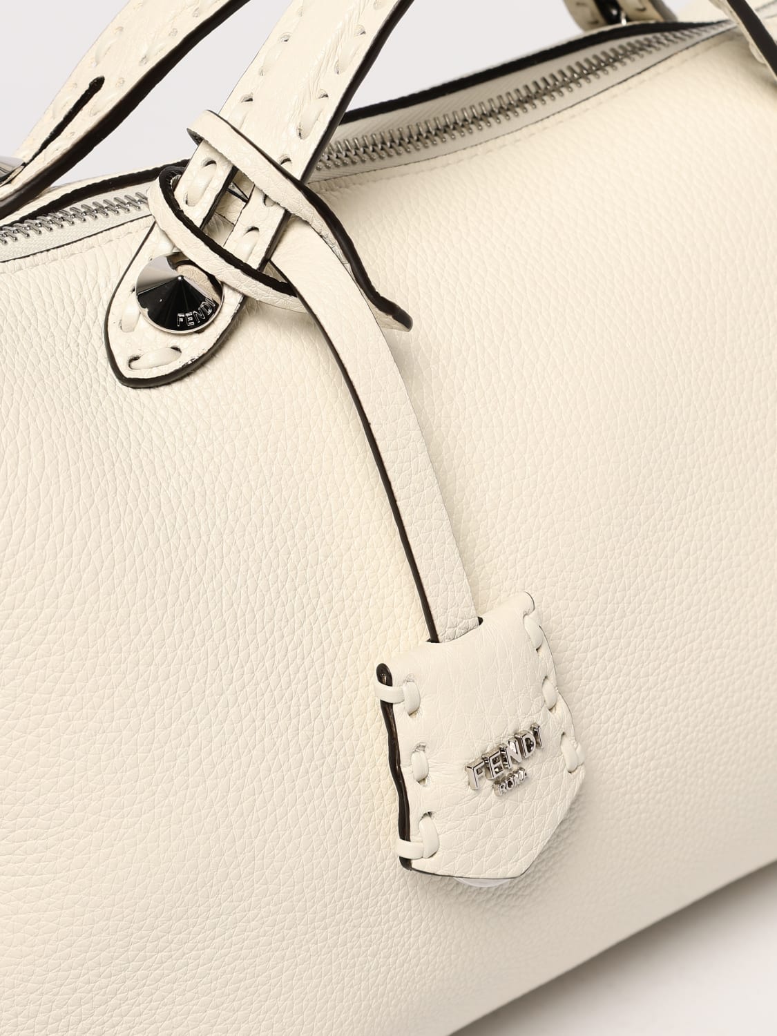ハンドバッグ FENDI Woman Handbag White 8BL156ASU2 F1JBP By The Way Selleria Large Cuoio Romano leather White | Fendi