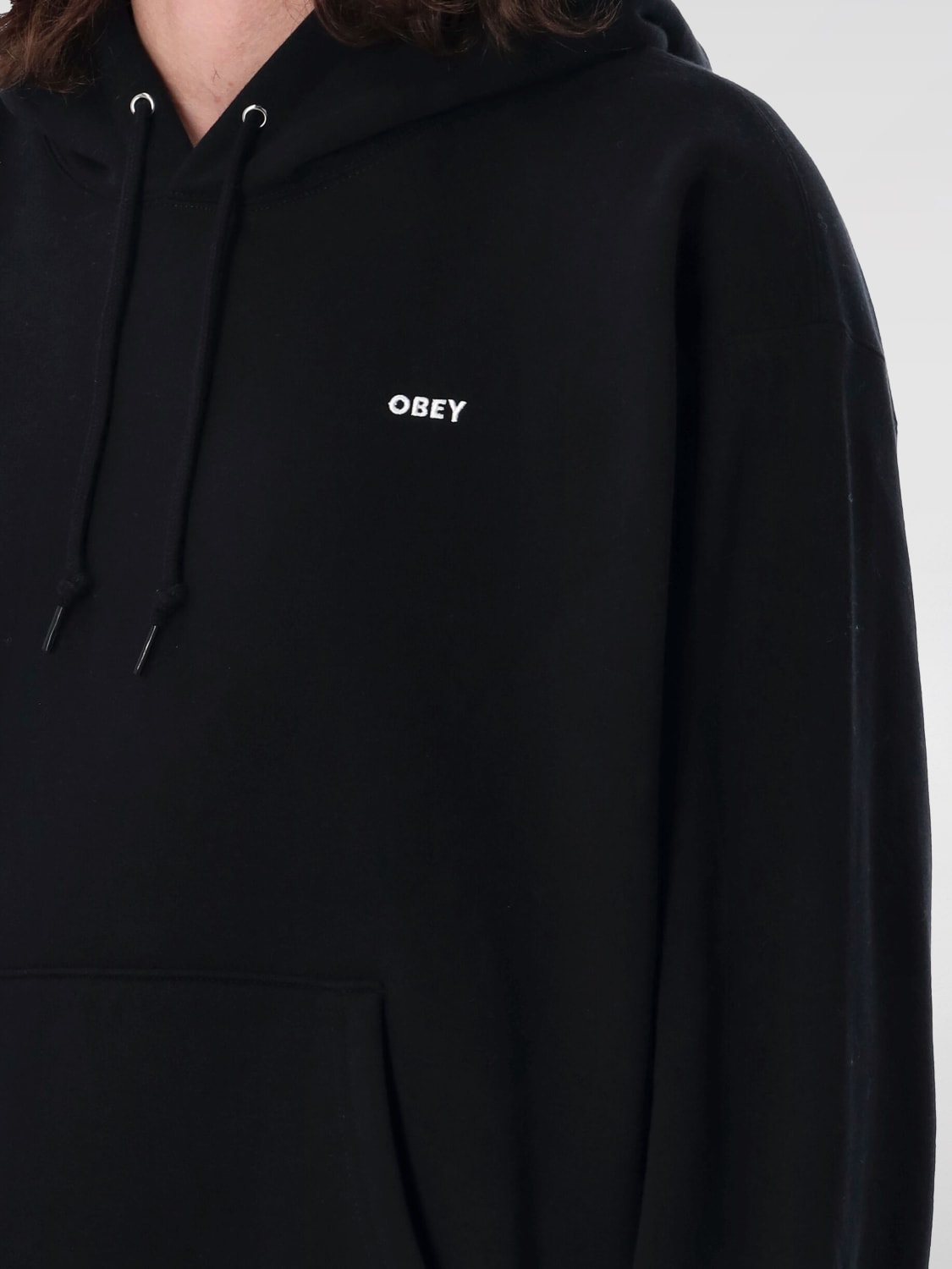 OBEY 112470241BLK 関税送料込 OBEY：スウェットシャツ メンズ - ブラック | GIGLIO.COM